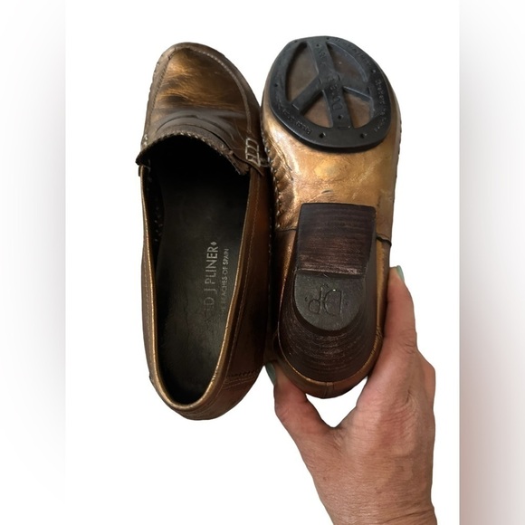 Donald J Pliner women’s Petra bronze leather loafer size 8.5 - Picture 8 of 12